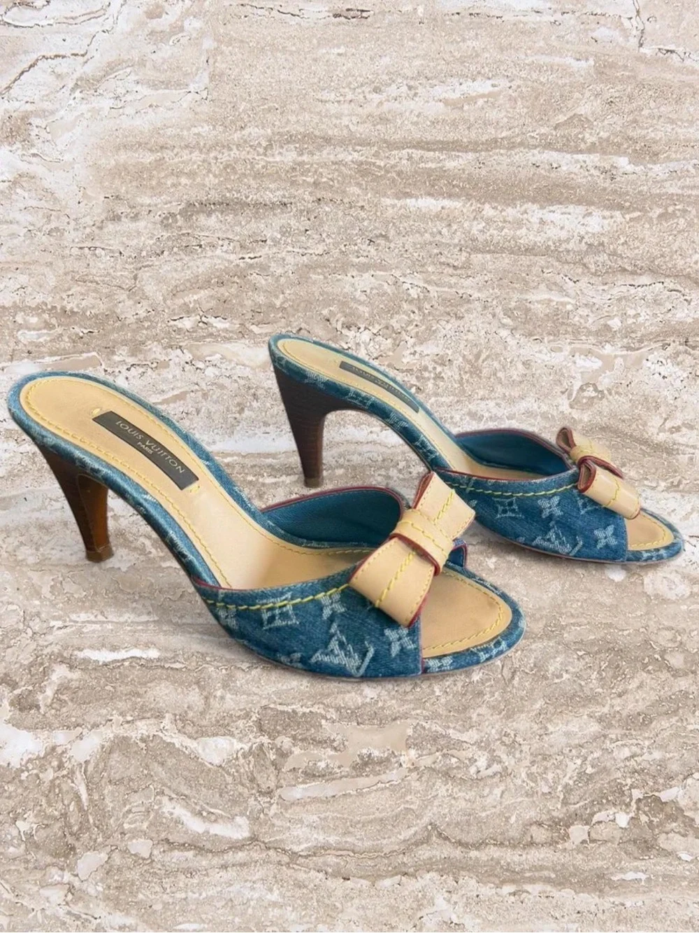 RARE Louis Vuitton Denim Monogram Bow Kitten Heel Mules Sandals Slides & Box - Picture 4 of 7